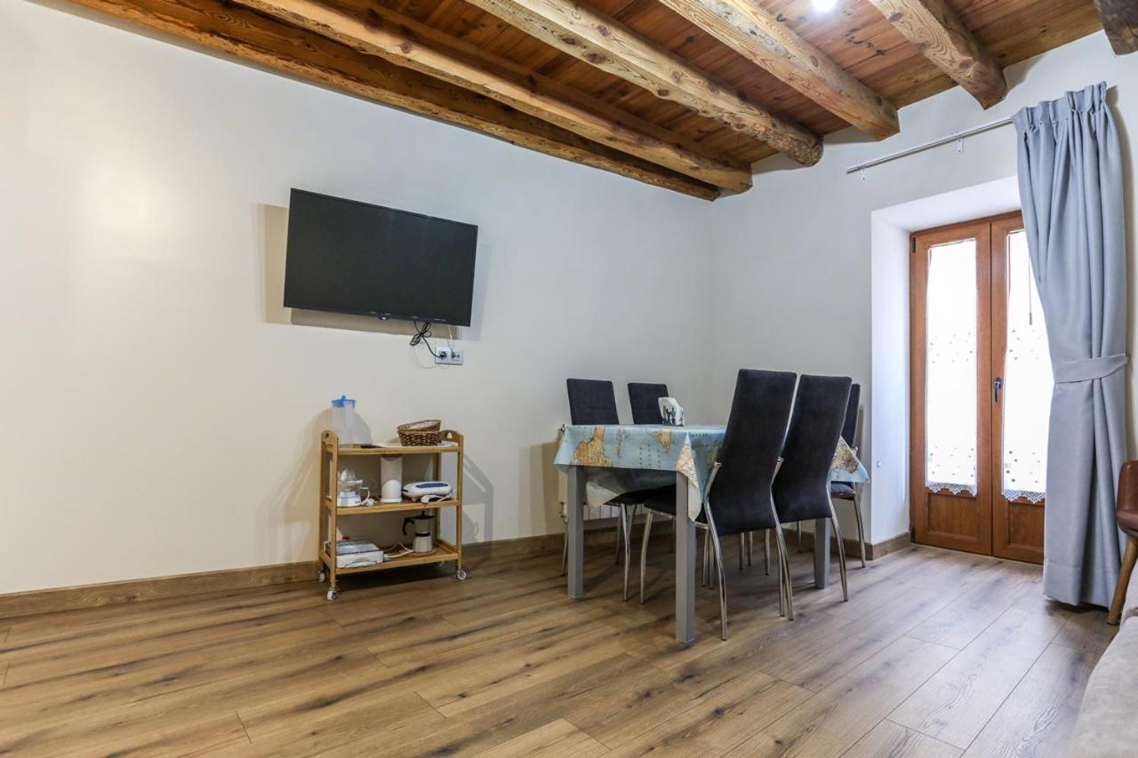 Apartamentos Turisticos Ribera Natura San Martin de Rubiales Екстериор снимка